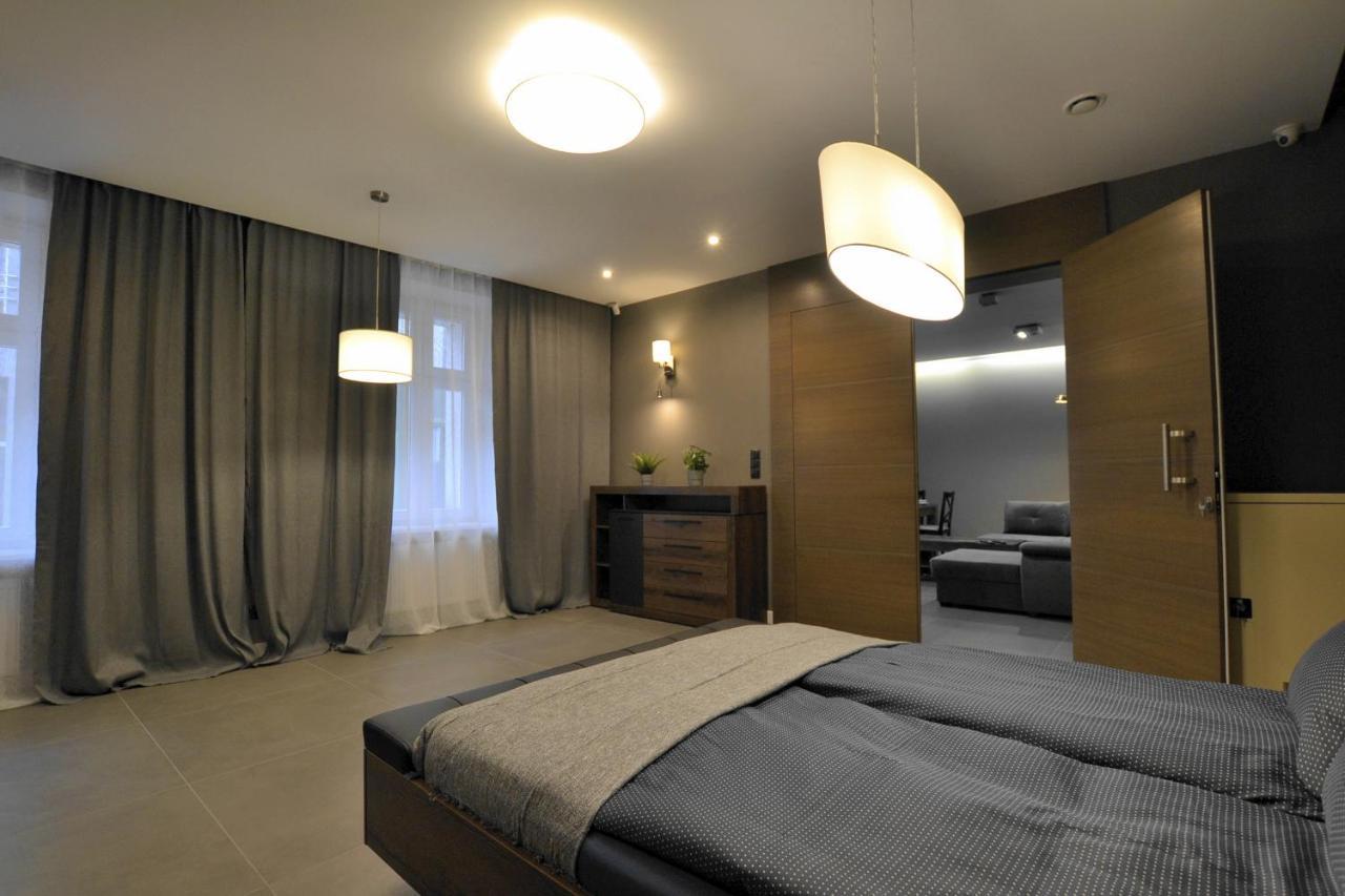 Apartament Platynowy - Centrum Gliwic Z Parkingiem 글리비체 외부 사진